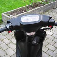 Yamaha Jog space std - solgt