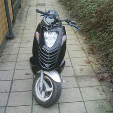 Aprilia sonic gp (solgt)