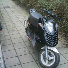 Aprilia sonic gp (solgt)