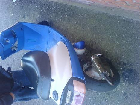 Yamaha jog as solgt billede 4