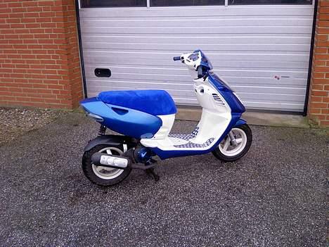 Aprilia †Byttet til RMX 12-05-07† - Lige da jeg havde fået mit blåe sæde på ;D billede 10