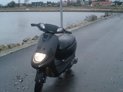 Yamaha Jog Space Byttet til Jog  - Her er space´n nede på havnen :P billede 1
