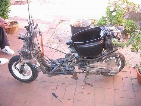 Yamaha Jog Space billede 10