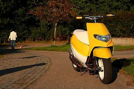 Suzuki estilete SOLGT billede 7