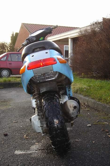 Piaggio Typhoon SOLGT - Se godt efter, for det er det eneste du kommer til at se når vi kører sammen ;) billede 3