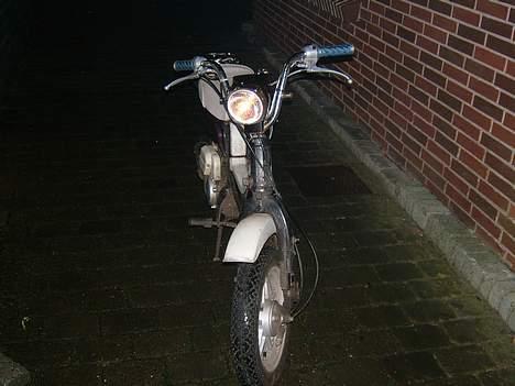 Suzuki FZ50 solgt! billede 8