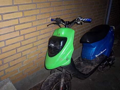 PGO Hot 50 [ Solgt ] - Som den er nu . Læg mærke til øjenskyggen =) billede 11