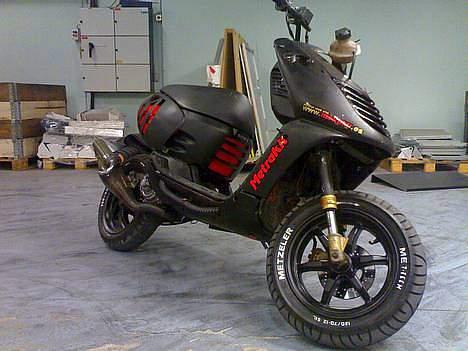 Aprilia sonic sr lc nakket billede 3