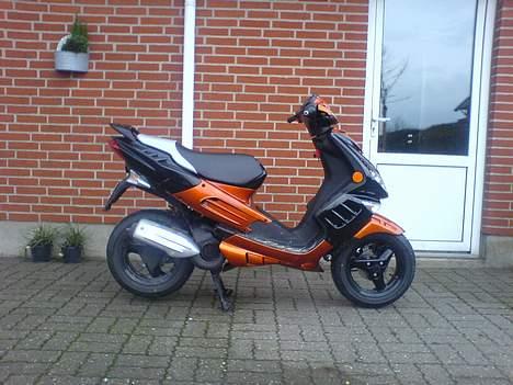Peugeot Speedfight 2 >>solgt<< billede 2