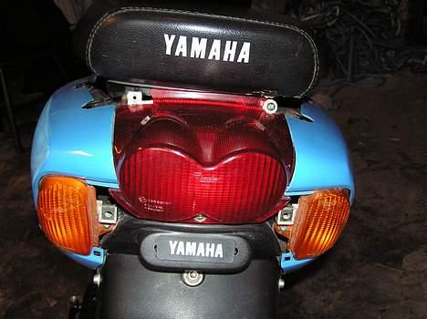 Yamaha Neo's {SOLGT FOR 7,6} - Mangler det lille skjold som holder sammen på skjolde og lygte. Skriv hvis du vil af med det. billede 11