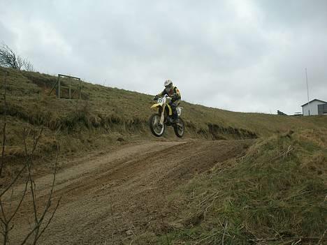 Suzuki RM 125/85 Solgt - første træning med den nye motor... 07 85 motor billede 3