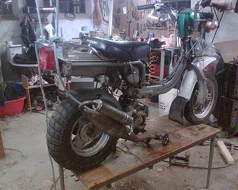 Suzuki Fz50 med PGO hot 50 motor billede 6