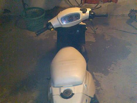 PGO hot50 my baby.. Solgt :'( - jaaa ok ok .. mødte lige en bum midt i det hele .. billede 5