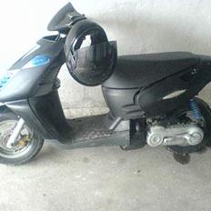 Aprilia Sonic Team-CF Solgt