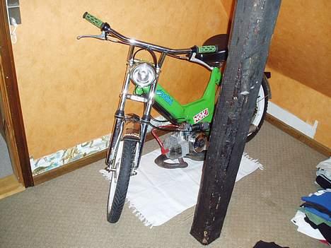 Puch Maxi K Nye Pics!!  - Nu når jeg har fået bil, står den på værelset lunt og godt :) billede 10