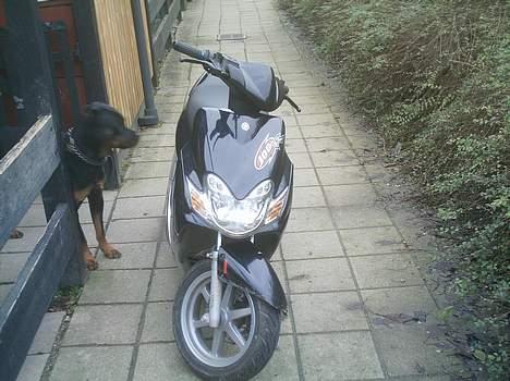 Yamaha jog r (solgt) billede 1