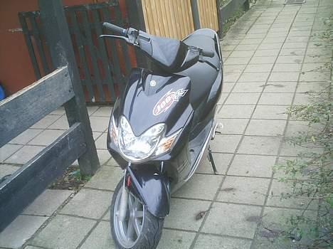 Yamaha jog r (solgt) billede 3