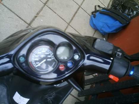 Yamaha jog r (solgt) billede 11