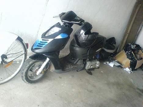 Aprilia Sonic Team-CF Solgt billede 6