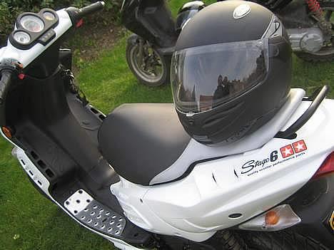 Peugeot Speedfight 2 SOLGT billede 1