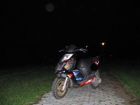 Aprilia Sonic \\ SOLGT billede 2