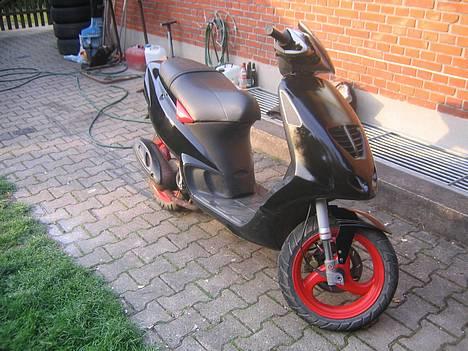 Piaggio NRG Mc³ - Solgt :( billede 1