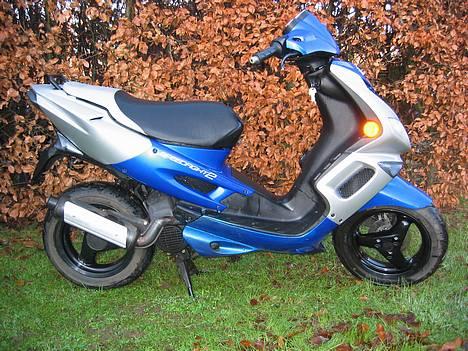 Peugeot Speedfight 2 - Solgt - Højre side billede 2