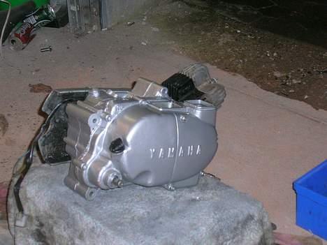 Yamaha 4 gear DX (solgt) - den dejlige nymalede motor billede 5