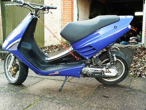 Aprilia Sr50 Old vision(SOLGT) billede 2