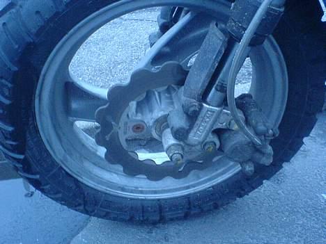 Peugeot Vivacity - Galfer er OEM for Brembo.. Lortet skal jo også kunne stoppe.. !  billede 4