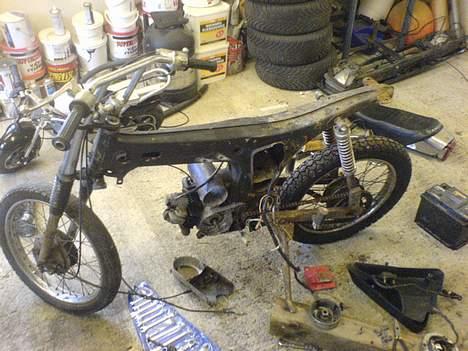 Yamaha K1 4-Gear´s - Stripning af svinet billede 5