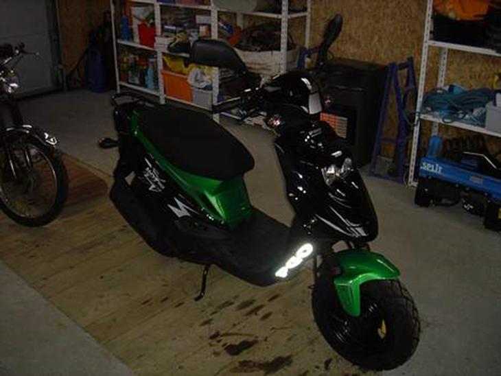 {{currentPhoto.altText}} billede {{currentPhoto.number}}