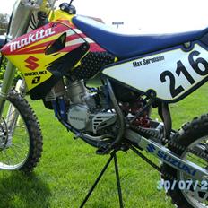 Suzuki rm85L HØJ SOLGT