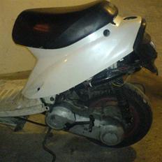 Yamaha jog|SOLGT TIL FÆTTER