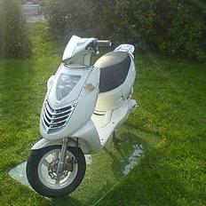 Aprilia Sonic *SOLGT*