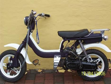 Suzuki FZ 50  > SOLGT < billede 1