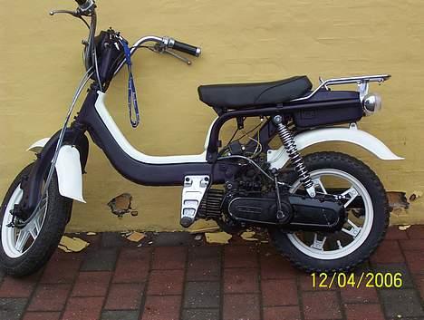 Suzuki FZ 50  > SOLGT < billede 2