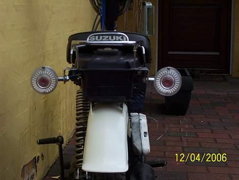 Suzuki FZ 50  > SOLGT < billede 10