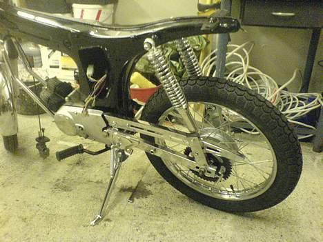 Yamaha K1 4-Gear´s - og baghjul kom på, dejligt at få den ned på jorden at stå igen :o) billede 16