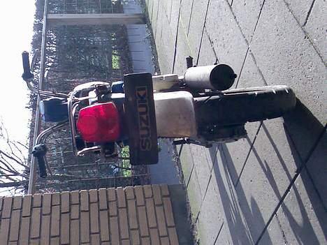 Suzuki FZ50 SOLGT billede 4