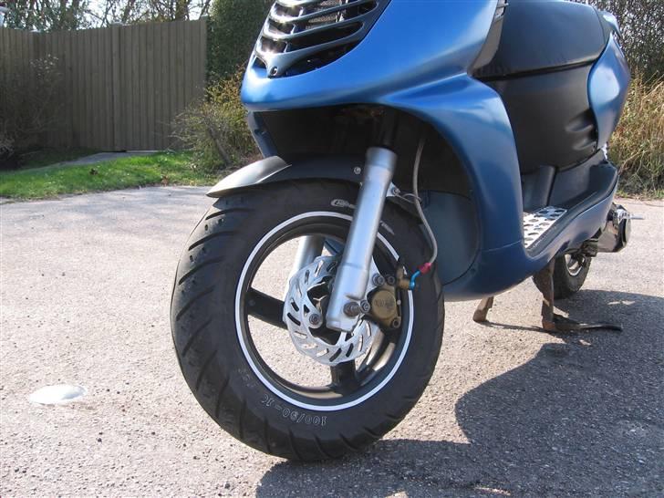 Aprilia sonic* solgt :'( - gold fren skive & doppler armeret slange billede 3