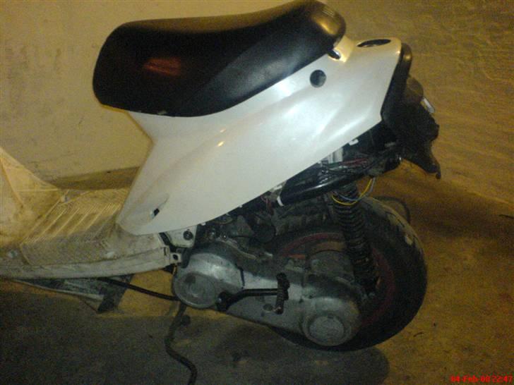 Yamaha jog|SOLGT TIL FÆTTER billede 1