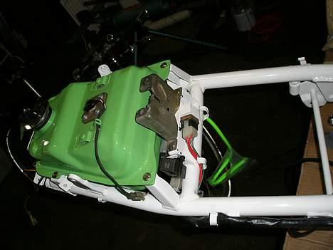 PGO  hot 50 SOLGT - lidt af stellet. billede 2