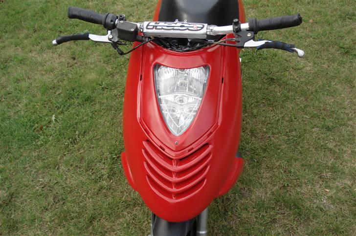 Aprilia sonic byttet til ssm  - så blev den sku rød :) fra den 19 august billede 20