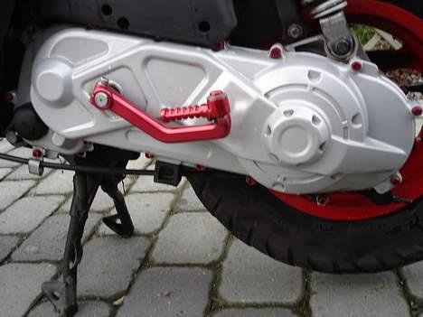 Gilera Stalker Projekt Baneracer - Mit varioskjold med Røde skruer og kickstarter på :) billede 10