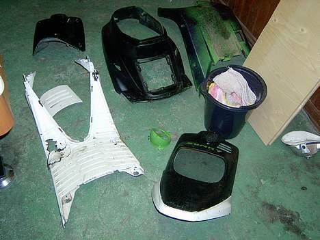 Yamaha CW50 (BWS) SOLGT - Skjoldene ! .. trinbrættet skal nok blive reddet :D billede 5