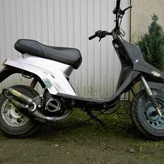 Yamaha booster salg: min 2500