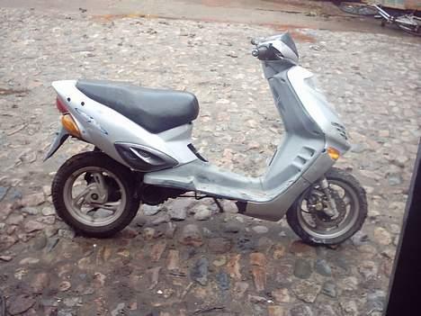 Adly super sonic (Solgt) billede 1