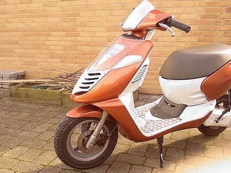 Aprilia Sonic  SOLGT!! billede 1