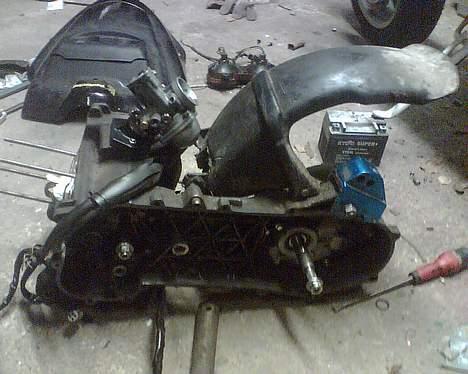 Piaggio zip solgt - min motor .. er igang med a sætte nye ting på heh billede 13